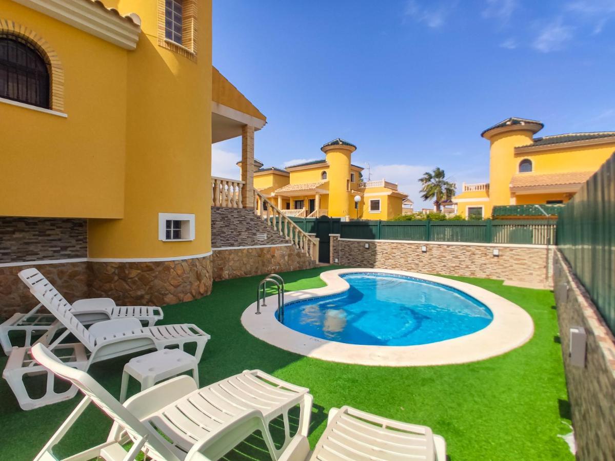אוריהואלה Casa Jasmin Villamartin Resort מראה חיצוני תמונה