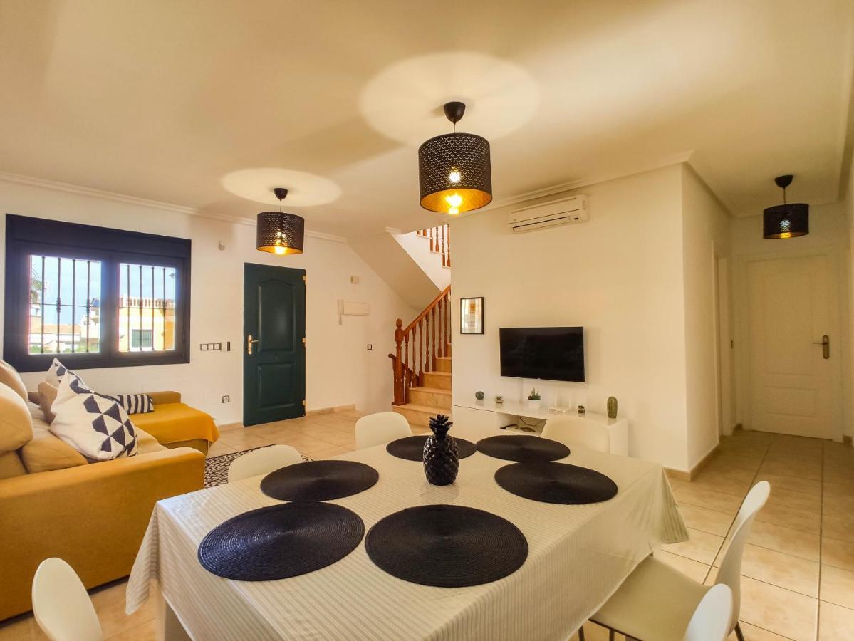 אוריהואלה Casa Jasmin Villamartin Resort מראה חיצוני תמונה