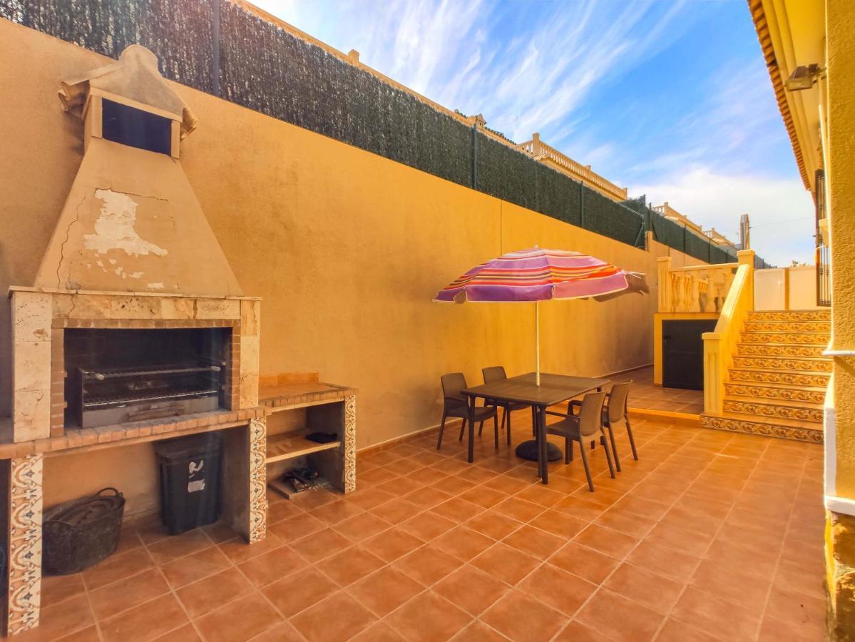 אוריהואלה Casa Jasmin Villamartin Resort מראה חיצוני תמונה