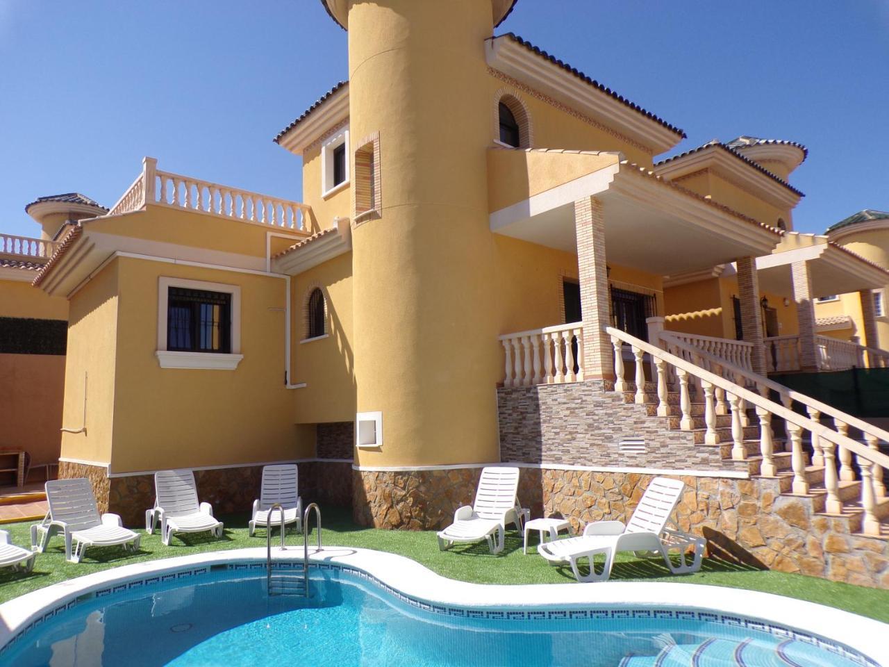 אוריהואלה Casa Jasmin Villamartin Resort מראה חיצוני תמונה